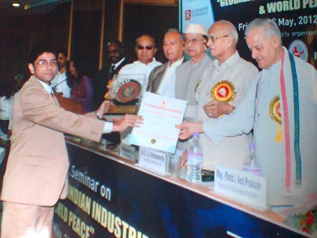 Awards 29 - India Leadership Award For Industrial Development Debajyoti Banerjee Seven Boats Info System