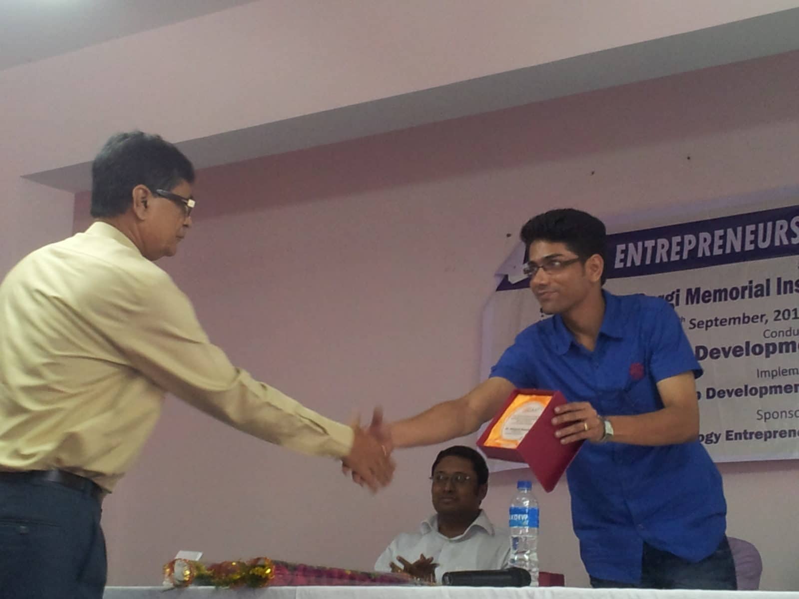 Seven Boats Info-System has been felicitated at GMIT 4 - 20140908 135128
